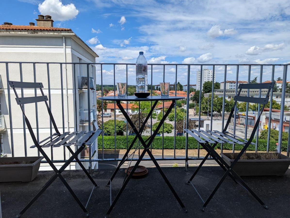 Bellejoie - Appartement T3- Poitiers Sud - Direct Futuroscope - Parking Et Wifi Gratuit Exterior foto